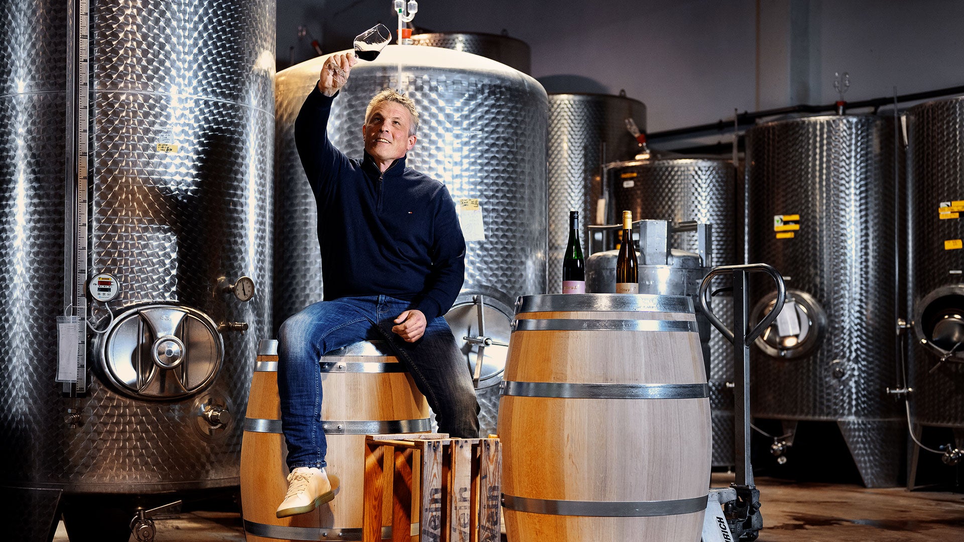 Video laden: Alexander Heinrich ist Winzer aus leidenschaft.